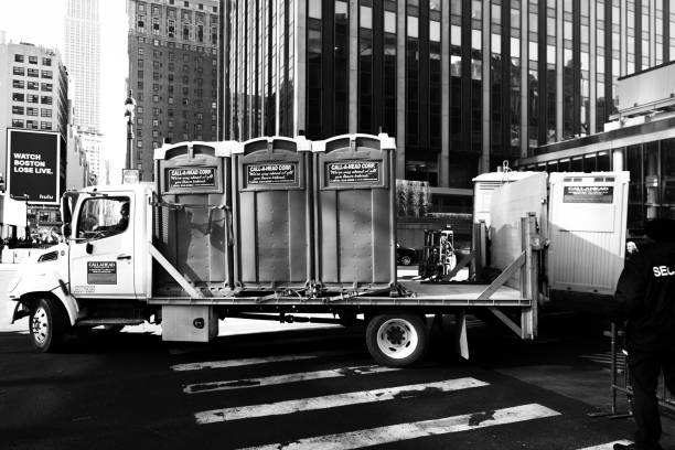 Best Luxury portable toilet rental  in Ponce Inlet, FL